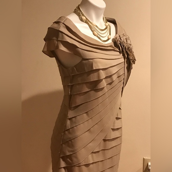 Cartise Tan Midi Vertical LaceTiered Layered Formal Dress Size 10 Zip In Back - Picture 3 of 13